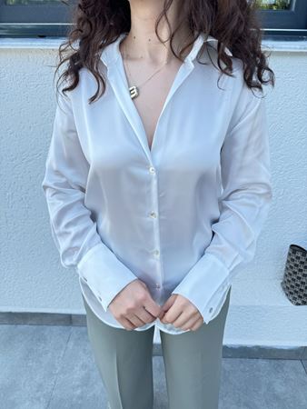 Beyaz Sedef Düğmeli Saten Gömlek