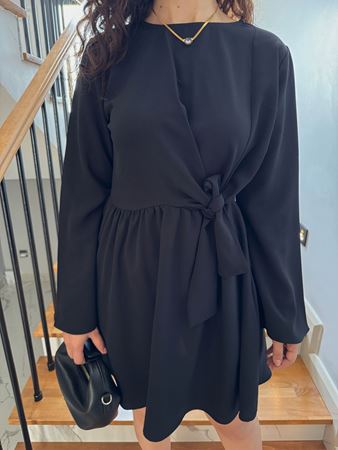 Siyah Bağlamalı Mini Elbise