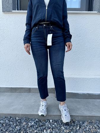 ZR Koyu Mavi Kesik Paça Boyfit Jean