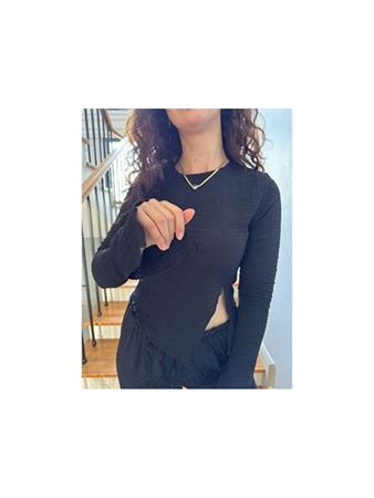 Siyah Kolları&Önü Yırtmaçlı Bürümcük Bluz