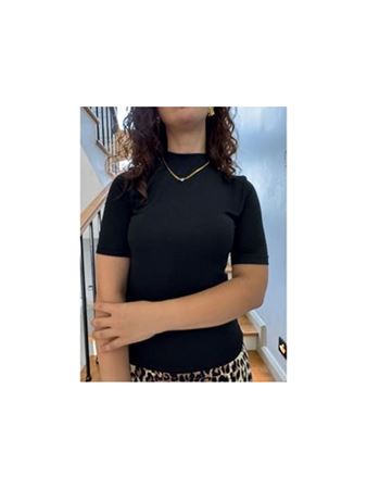 Siyah Yüksek Yakalı T-Shirt