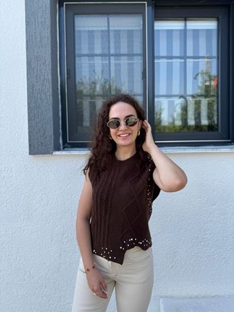 Acı Kahverengi Taşlı Tasarım Süveter