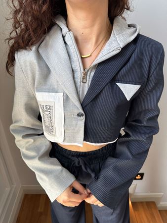 Lacivert Çizgili Pantolon Kapüşonlu Crop Ceket Takım