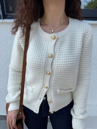 Ekru Bisiklet Yaka Gold Düğmeli Hırka