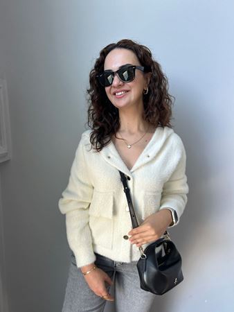 Ekru Kapüşonlu Çıtçıt Düğmeli Hırka