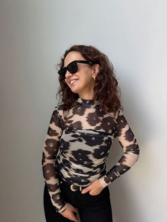 Siyah Çiçek Desenli Drapeli Şifon Bluz