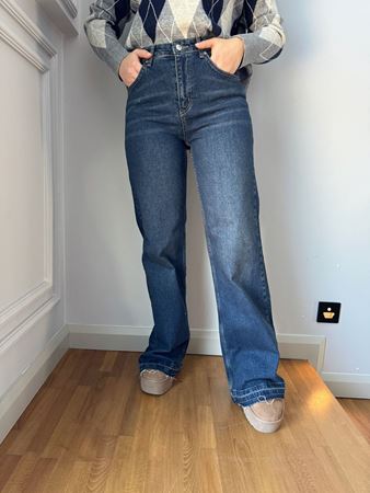 Koyu Mavi Paça Püskül Detaylı Jean