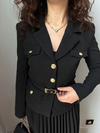 Siyah Kemerli Ceket Pliseli Etek Takım