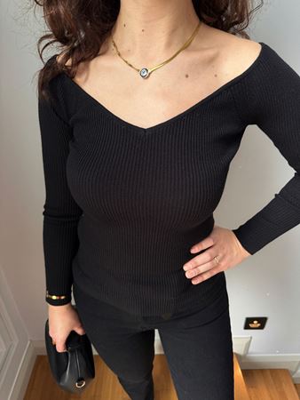 Siyah Geniş V Yaka Fitilli Triko