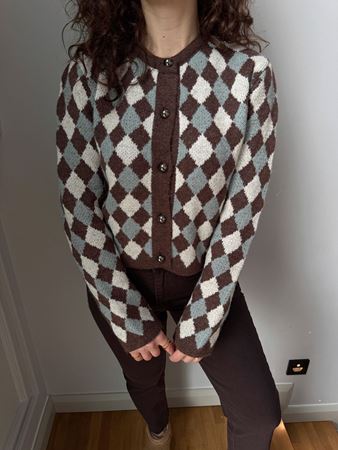 Kahve Metal Düğme Detaaylı Baklava Desen Hırka