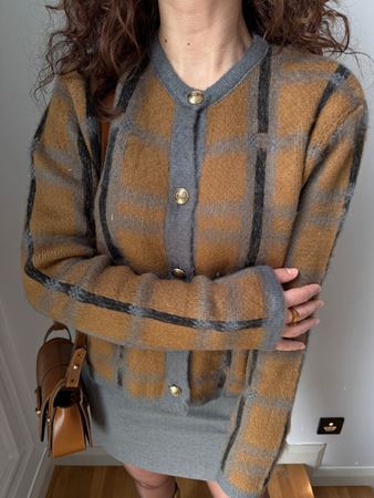 Kahverengi Ekoseli Yumuşak Dokulu Hırka