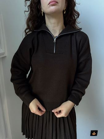 Acı Kahverengi Kamyoner Yaka Kazak Pliseli Etek Triko Takım