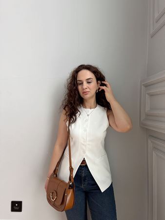 Beyaz Bisiklet Yaka Yelek