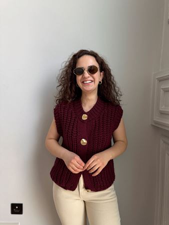 Bordo Bisiklet Yaka Yumuşak Dokulu Cepli Düğmeli Triko Yelek