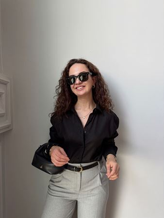 MD Siyah Keten Gömlek