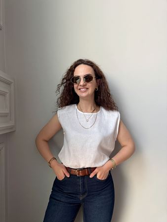 MD Beyaz Omuzları Vatkalı Keten Bluz