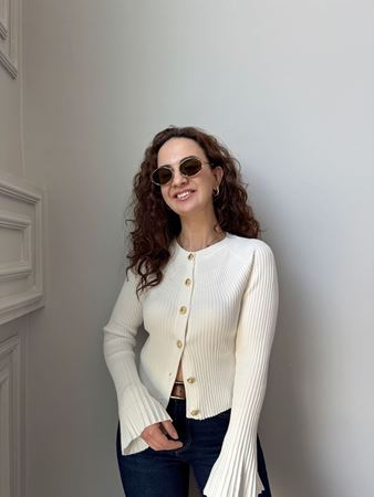 Beyaz Bisiklet Yaka Düğmeli İspanyol Kol Triko Hırka