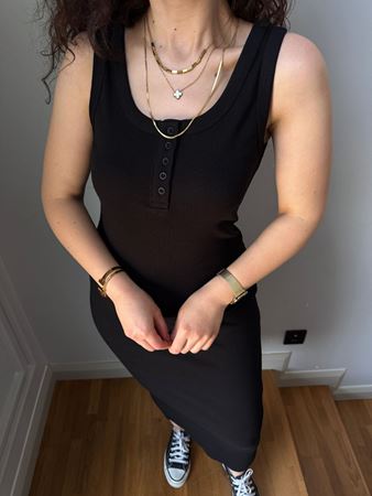 Siyah Düğme Detaylı Midi Elbise