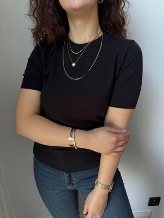 MD Siyah Bisiklet Yaka Yumuşak Doku Triko