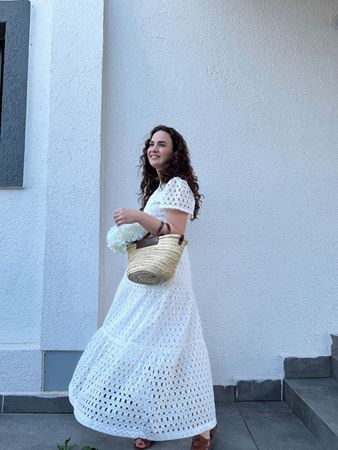 MD Beyaz Belden Lastikli Fisto Elbise