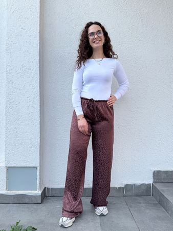 Kahverengi Desenli Bel Bağlamalı Saten Pantolon