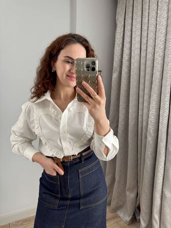 Beyaz Kalp Detay Gömlek