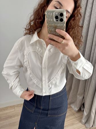 Beyaz Kalp Detay Gömlek