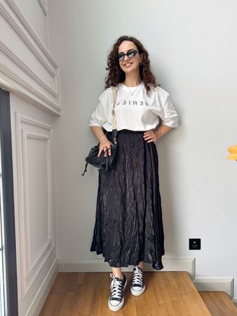 Siyah Kıraşlı Verev Etek