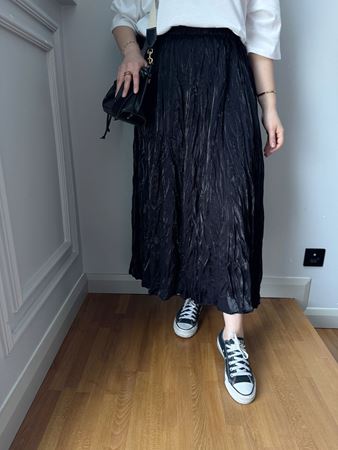 Siyah Kıraşlı Verev Etek