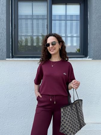 Bordo Yazı Detaylı Modal Takım