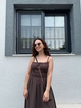 Kahverengi Biyeli İp Askılı Keten Elbise