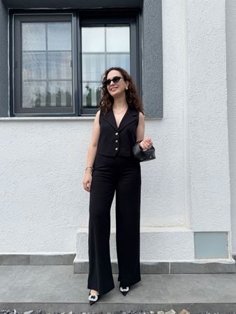 Siyah Geniş Yaka Gold Düğmeli Yelekli Takım