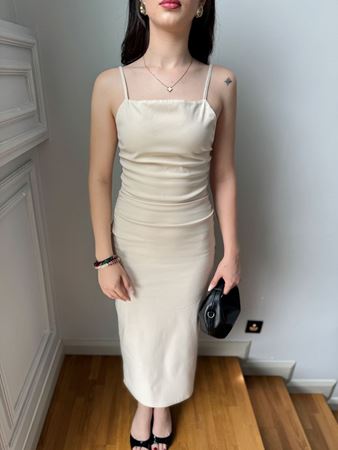 Taş Rengi İnce Askılı Büzgülü Midi Elbise