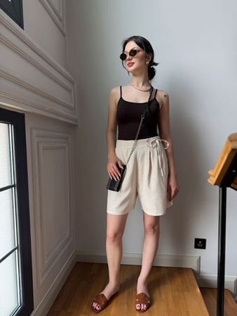 Bej Rengi Keten Şort