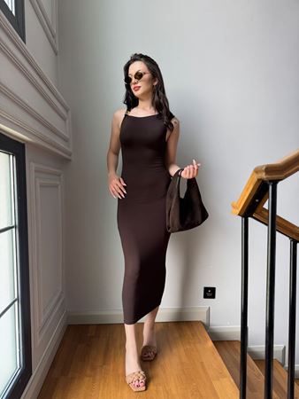 Acı Kahverengi Aksesuar Detaylı Midi Elbise