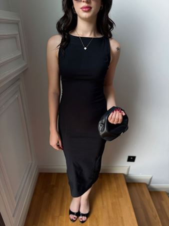 Siyah Sıfır Kol Likralı Midi Elbise