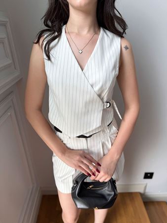 Beyaz Siyah Çizgili V Yaka Yelek