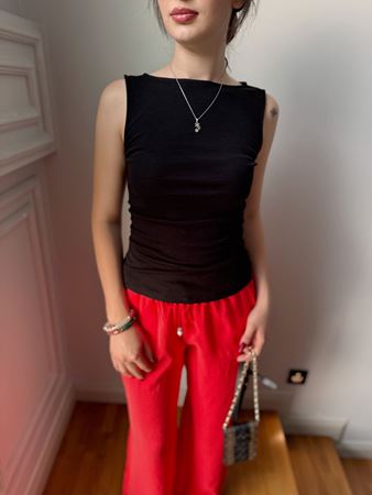 Siyah Yanları Büzgülü Kayık Yaka Bluz