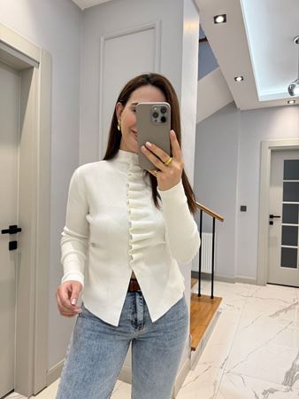 Beyaz Kendinden Büzgülü Triko Hırka