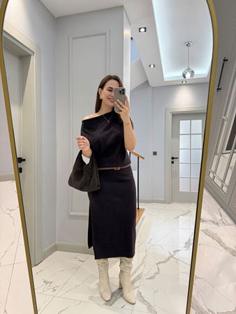 Kahverengi Asimetrik Yaka Kemerli Triko Elbise