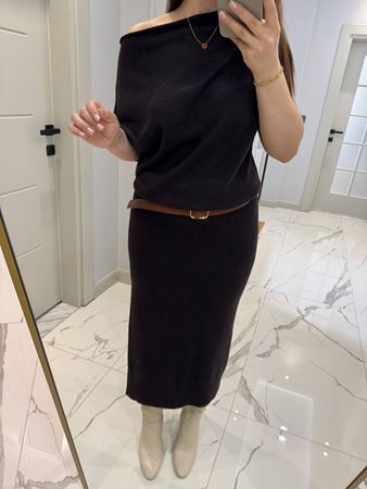 Kahverengi Asimetrik Yaka Kemerli Triko Elbise