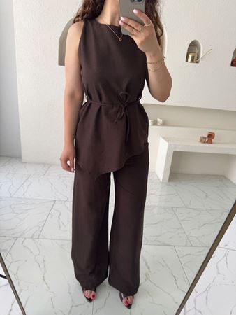 Kahverengi Bağlamalı Asimetrik Keten Bluz Pantolon Takım
