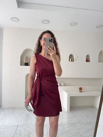 Bordo İpek Saten Tek Omuz Anvelop Kısa Elbise