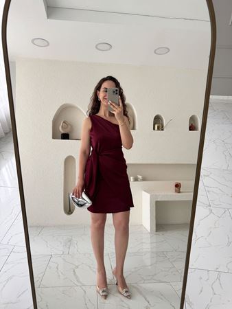 Bordo İpek Saten Tek Omuz Anvelop Kısa Elbise