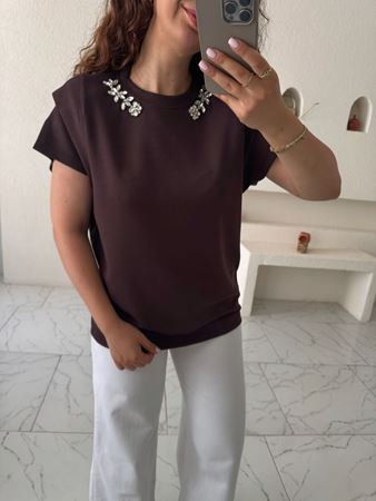 İPKYL Kahverengi Yakası Taşlı Modal Bluz