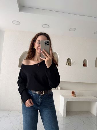 Siyah Kayık Yaka Merserize Triko