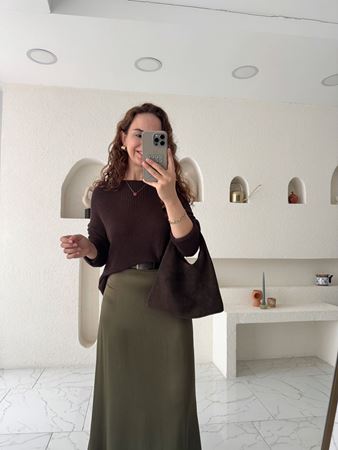 Kahverengi Kayık Yaka Basic Triko
