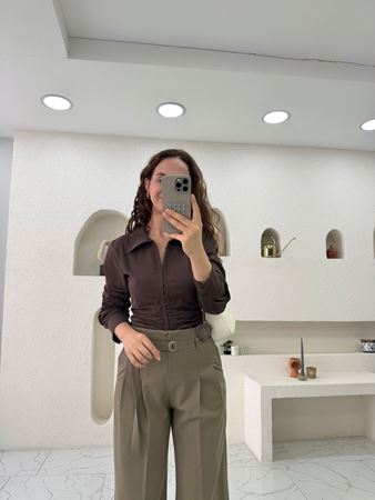Kahverengi Agraflı Drapeli Slim Gömlek