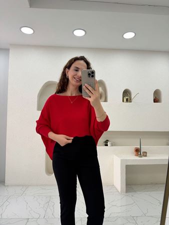 Kırmızı Yarasa Kol Kayık Yaka Triko