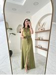 Yağ Yeşili Tasarım Yırtmaçlı Pamuk&Saten Elbise